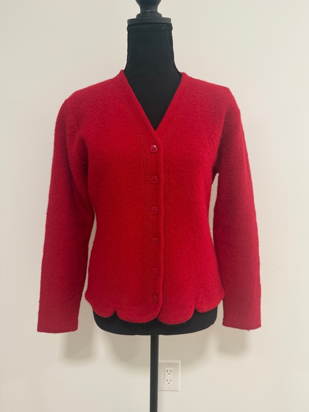 Vintage Pendleton cherry red 100% boiled wool cardigan scallop edge